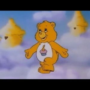 Meet your Posher, Emily ⭐️